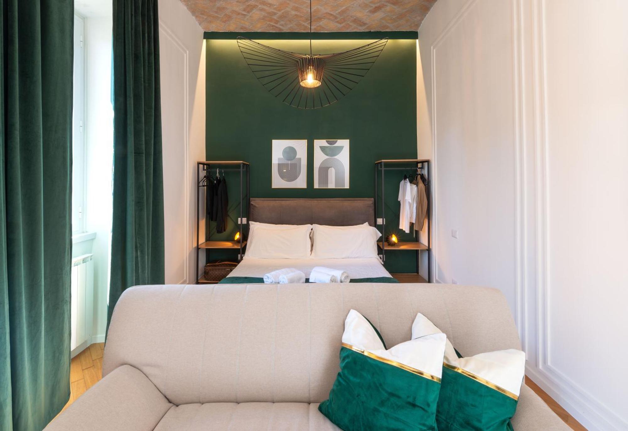 Colosseo Flats And Penthouse Рим Екстериор снимка