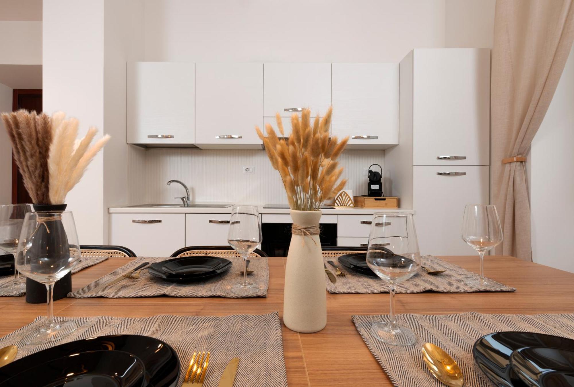Colosseo Flats And Penthouse Рим Екстериор снимка