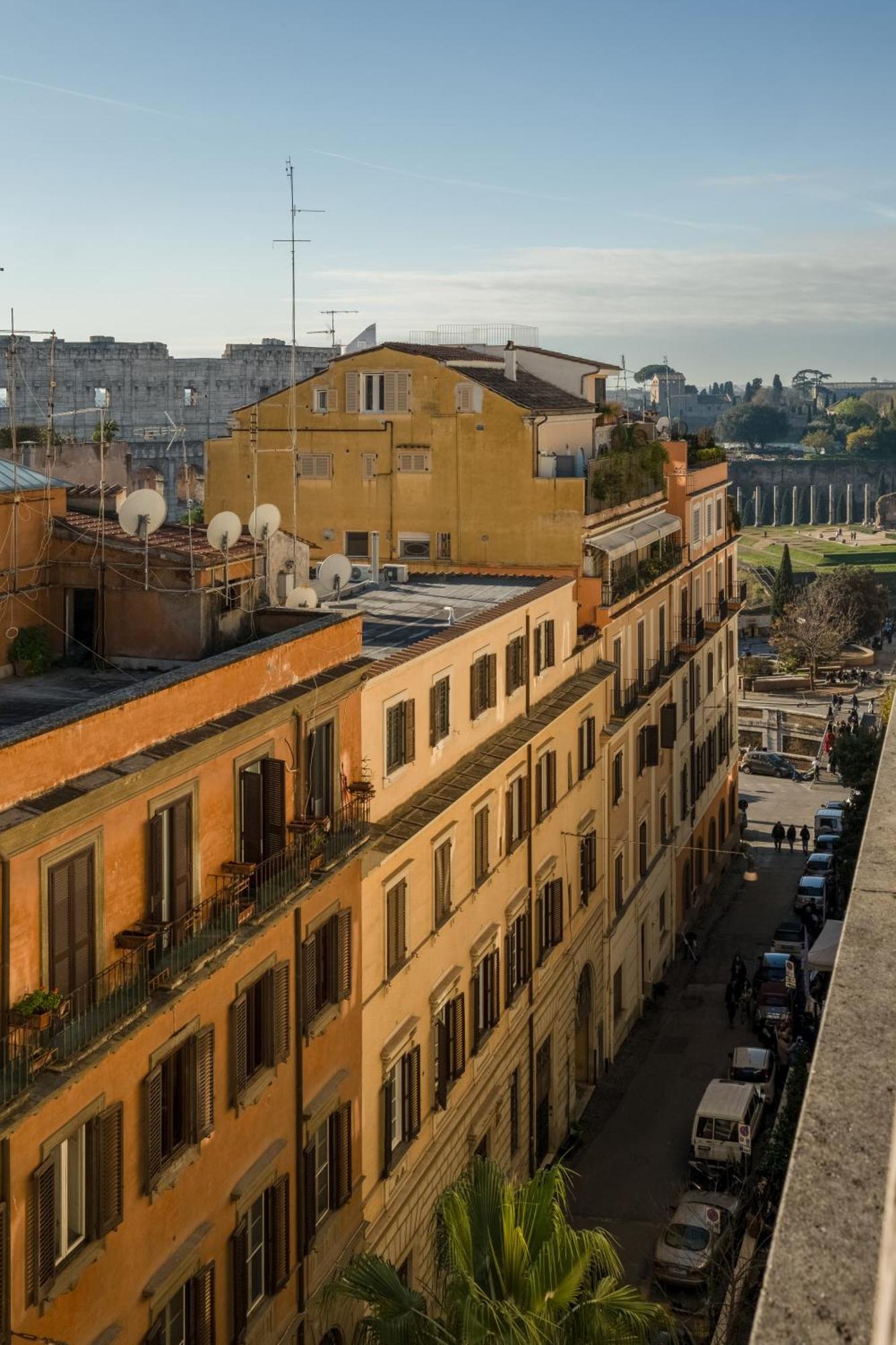 Colosseo Flats And Penthouse Рим Екстериор снимка