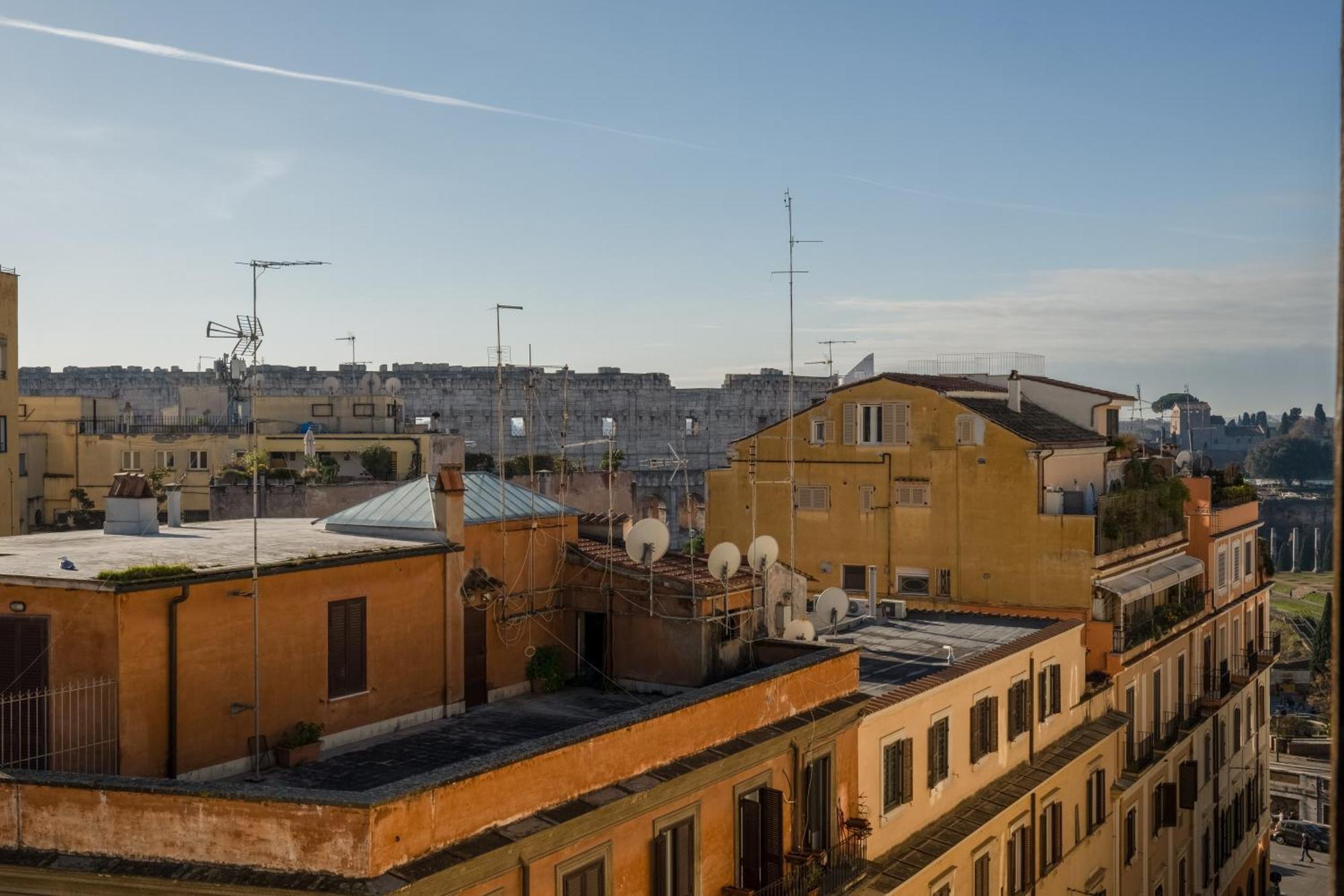 Colosseo Flats And Penthouse Рим Екстериор снимка